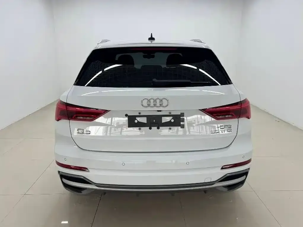 Audi Q3 — фото 3