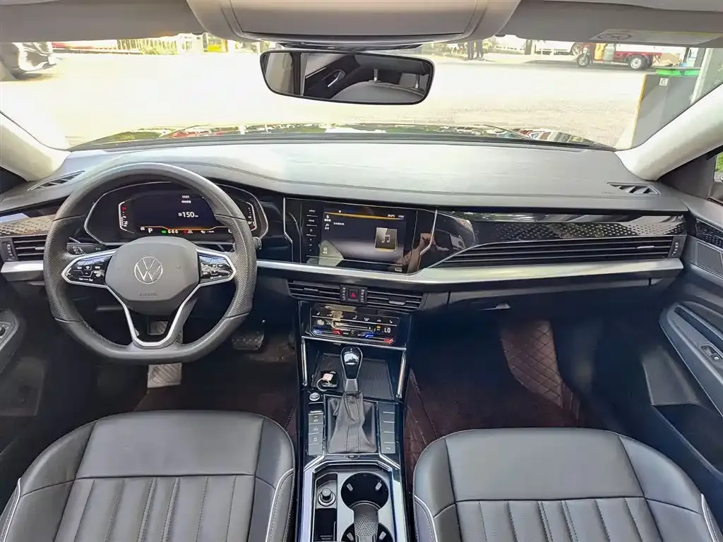 Volkswagen Passat — фото 3