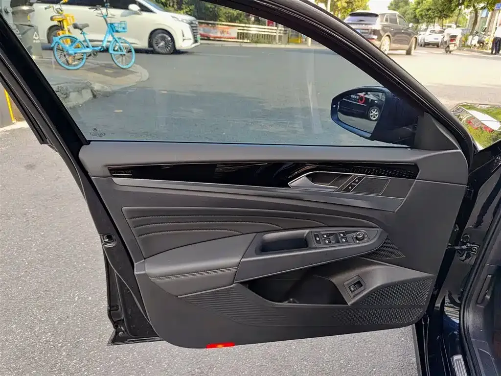 Volkswagen Passat — фото 5