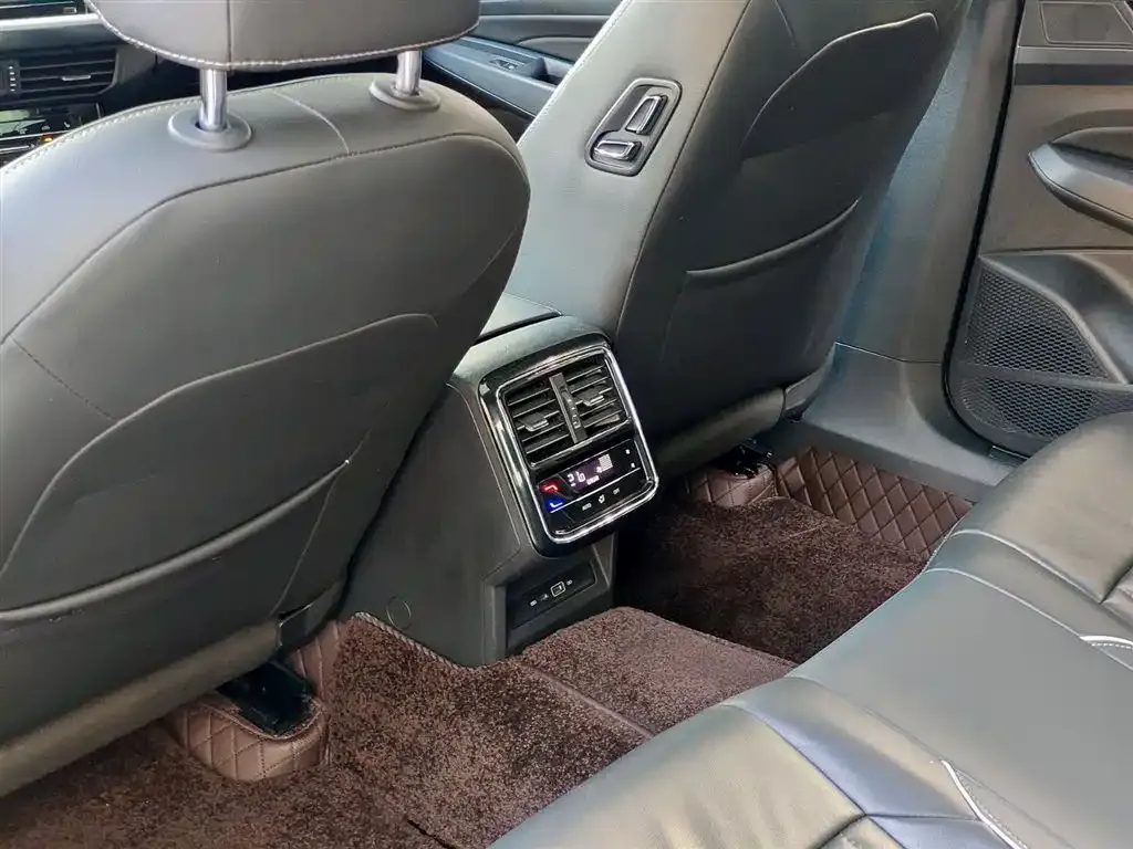 Volkswagen Passat — фото 2