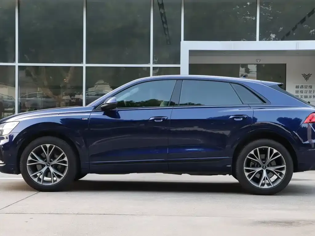 Audi Q8 — фото 4