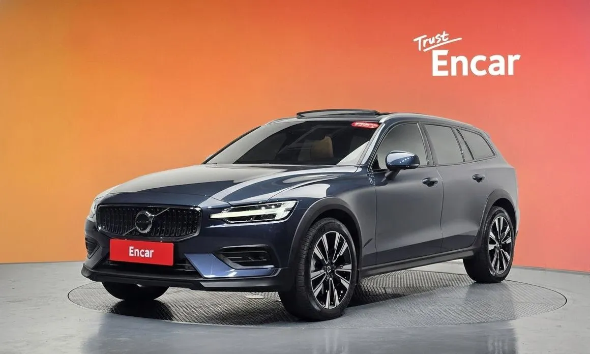 Volvo V60 — фото 1