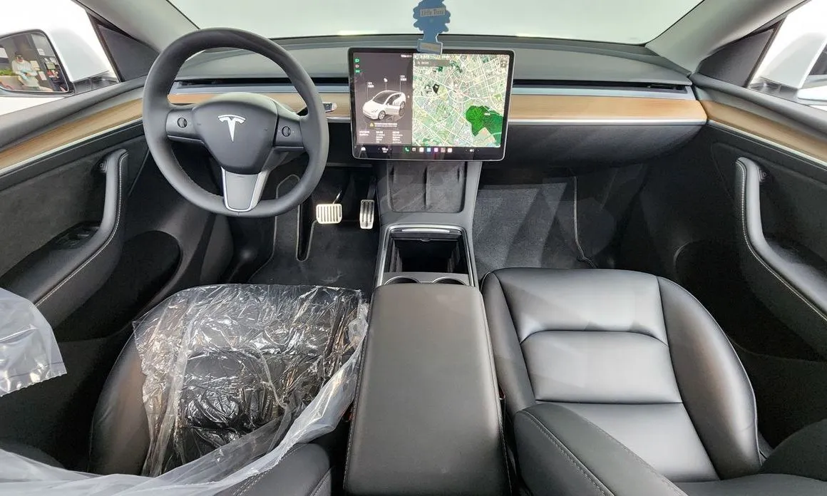 Tesla Model Y 2024 из KR, фото 7