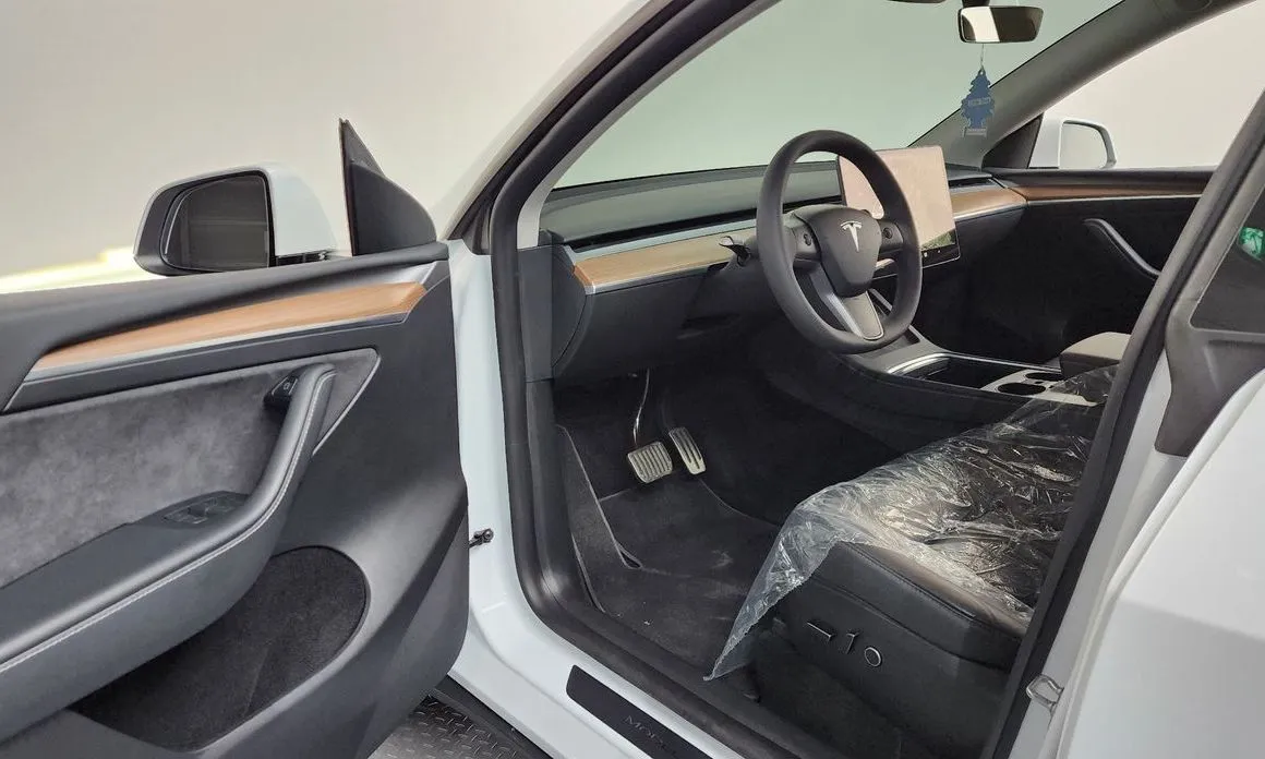 Tesla Model Y 2024 из KR, фото 5