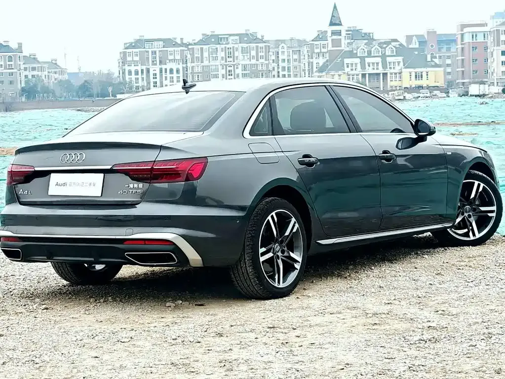 Audi A4L — фото 6