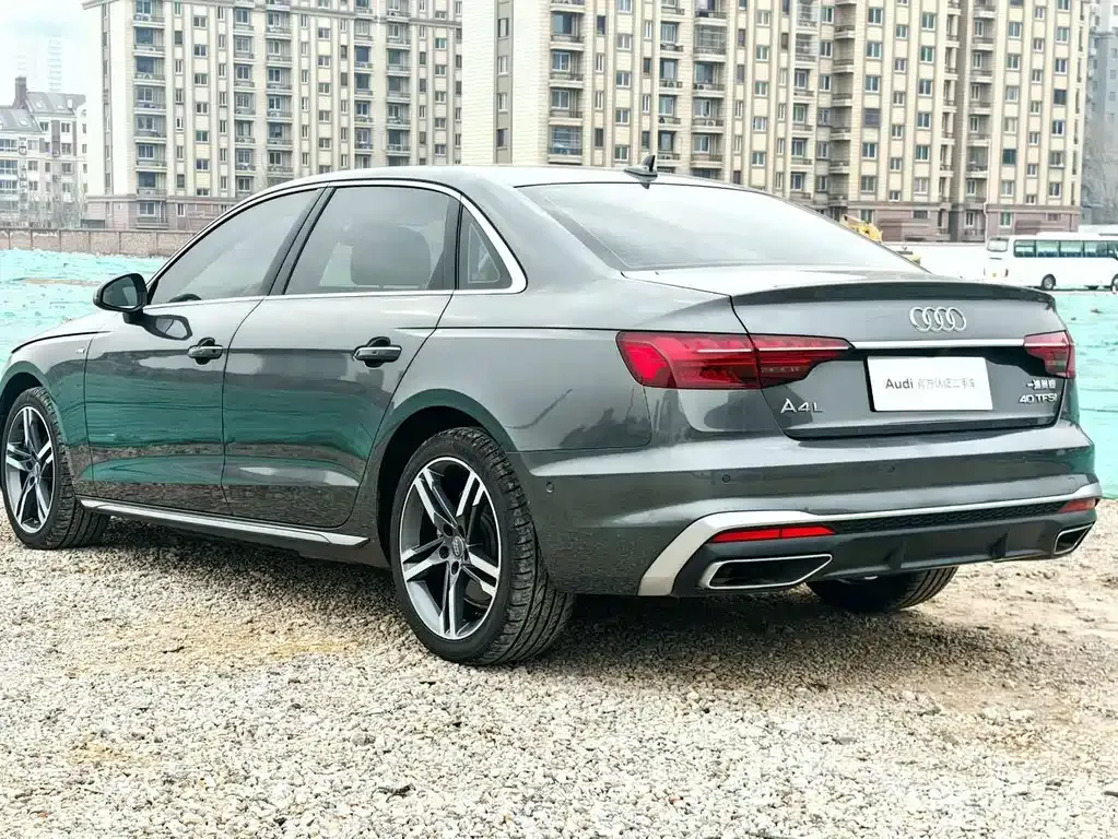 Audi A4L — фото 5