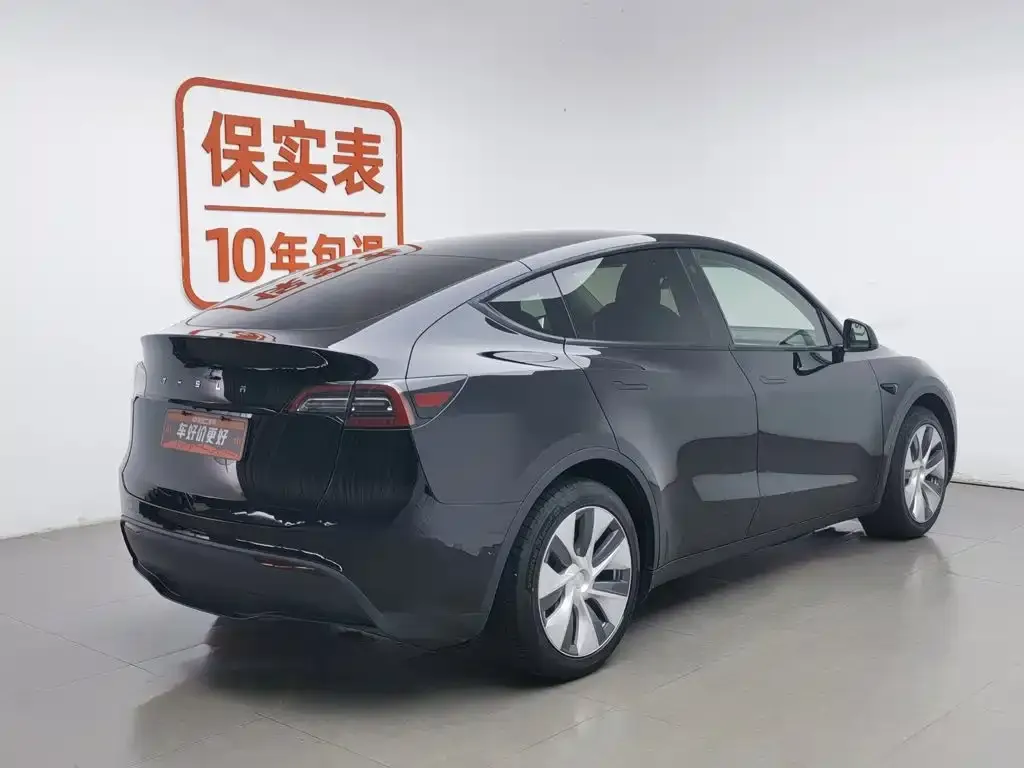 Tesla Model Y — фото 8