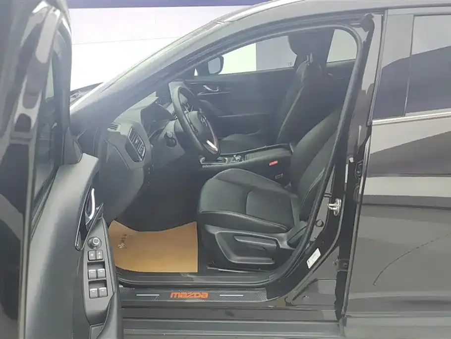 Mazda CX-4 2021 из CN, фото 2