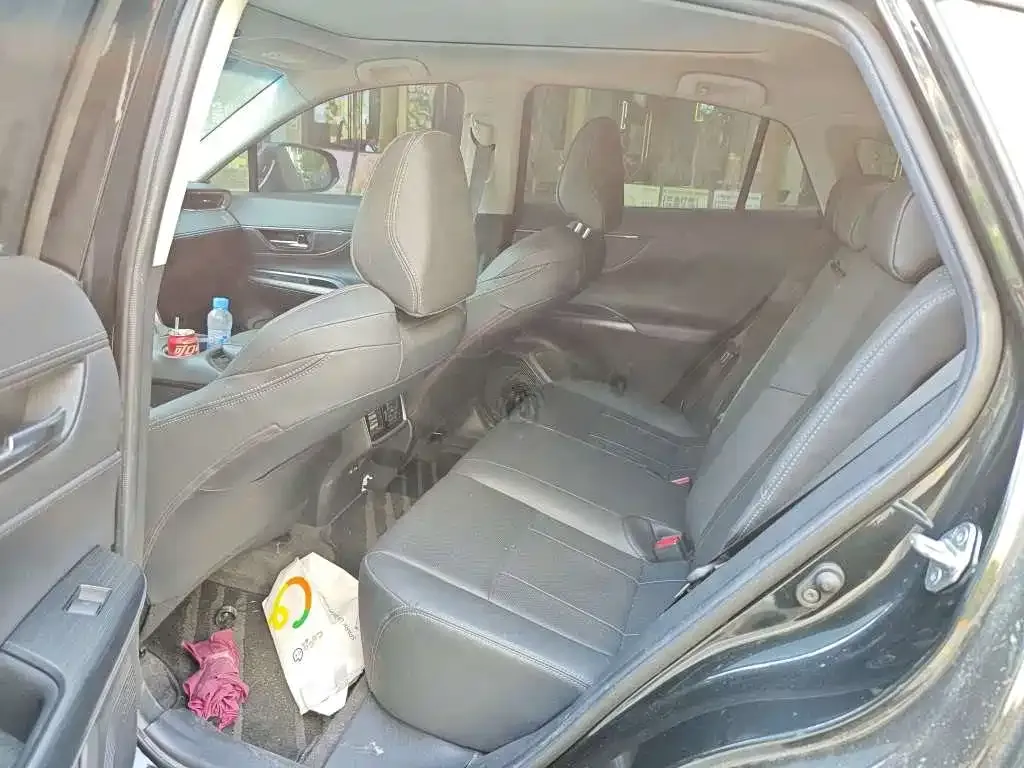 Toyota Harrier — фото 6