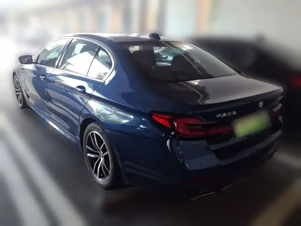 BMW 5 Series New Energy — фото 2