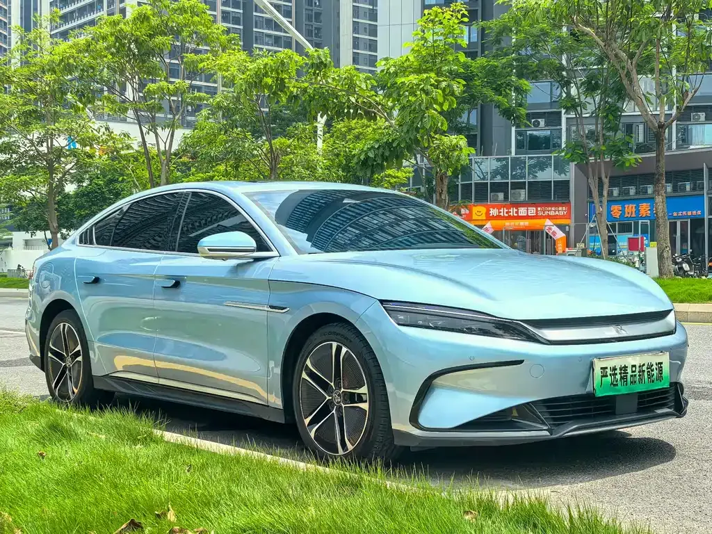 BYD Han — фото 10