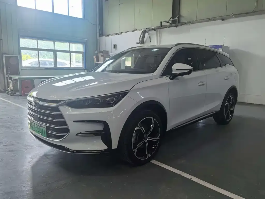 BYD Tang New Energy — фото 1
