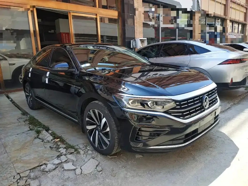 Volkswagen Passat — фото 10