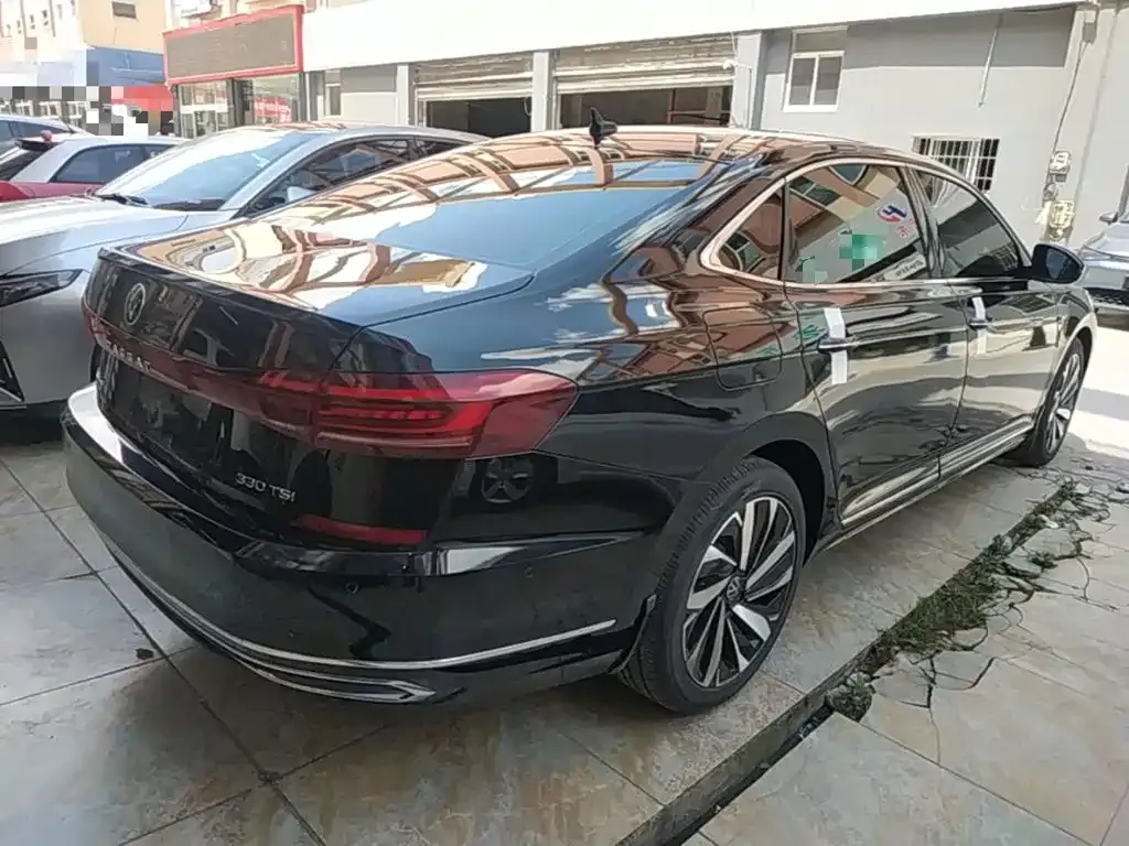 Volkswagen Passat — фото 4