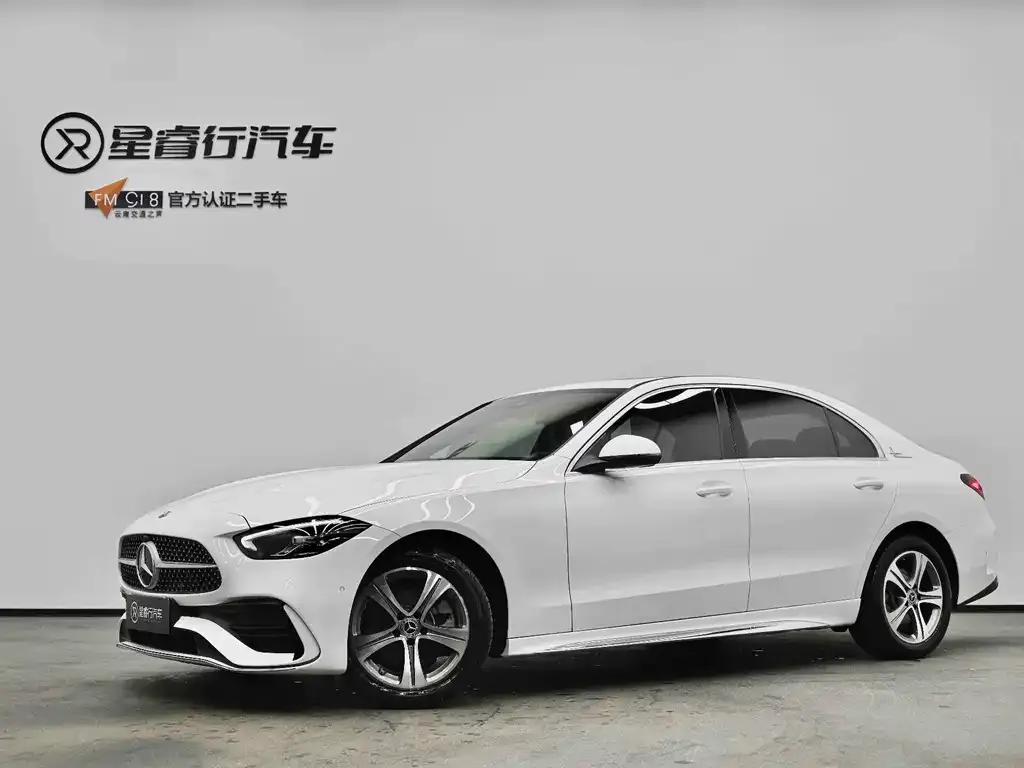 Mercedes-Benz C-Class — фото 1