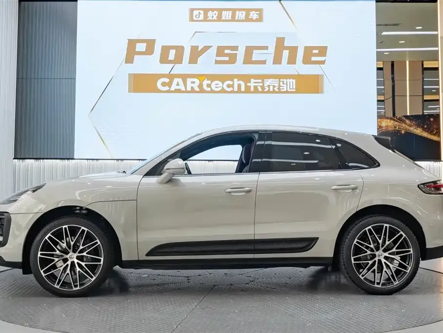 Porsche Macan — фото 10