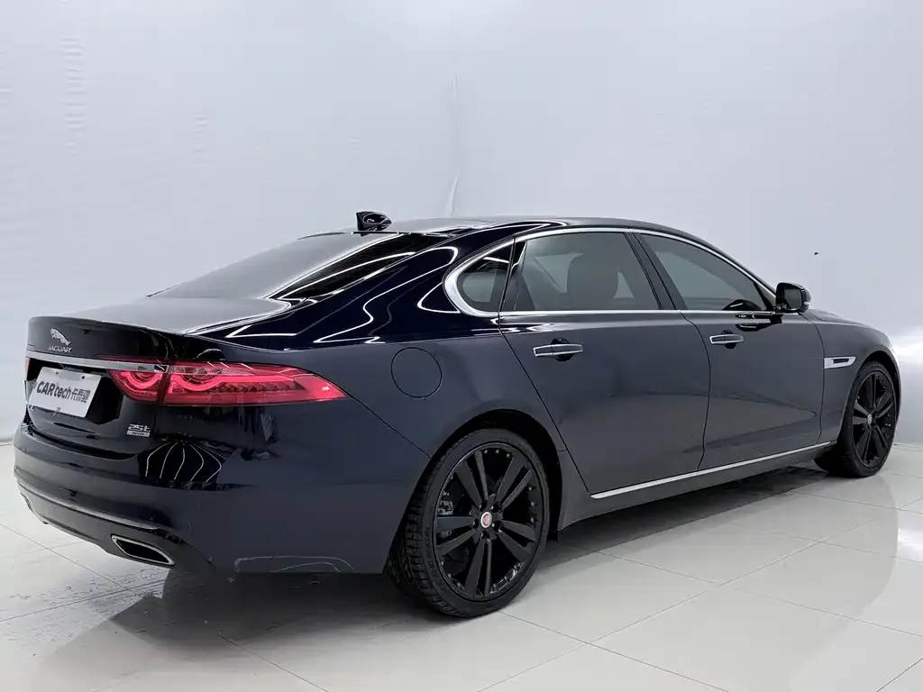 Jaguar XFL — фото 2