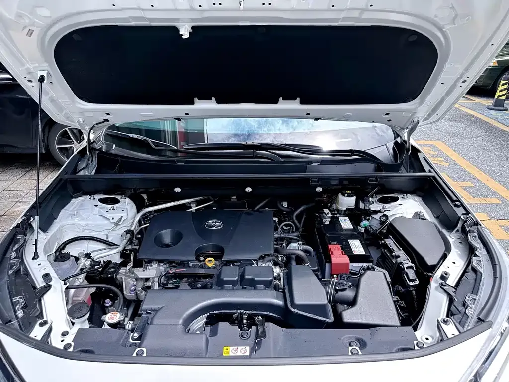 Toyota RAV4 2024 из CN, фото 7