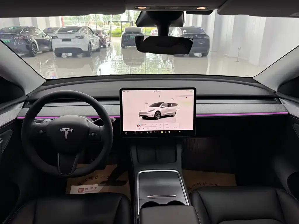 Tesla Model Y — фото 2