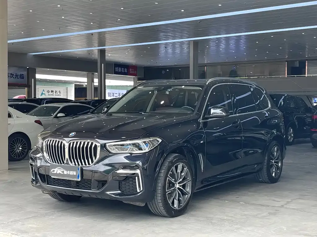 BMW X5 — фото 1