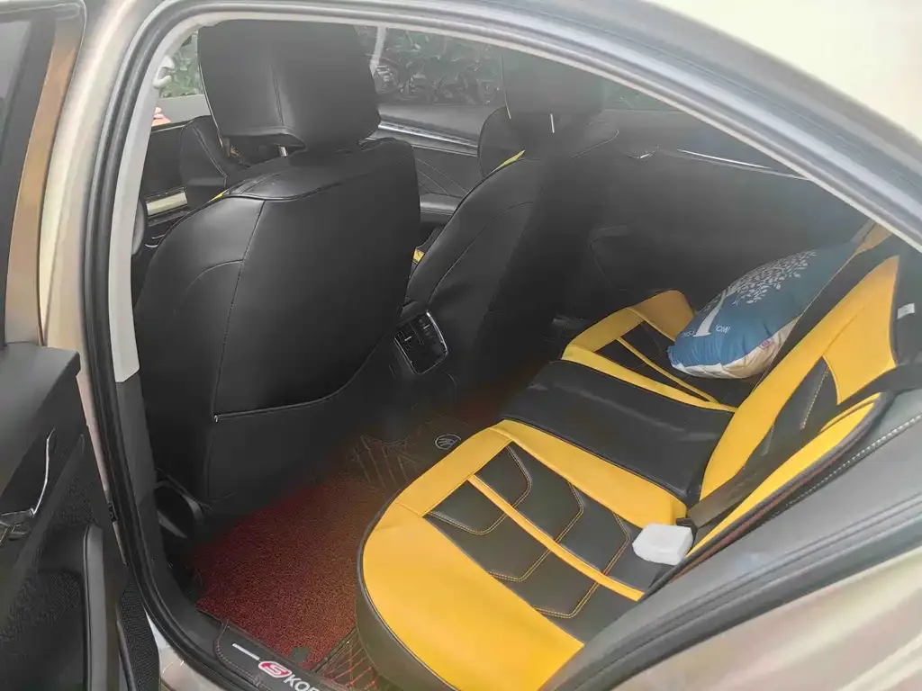 Skoda Octavia — фото 3