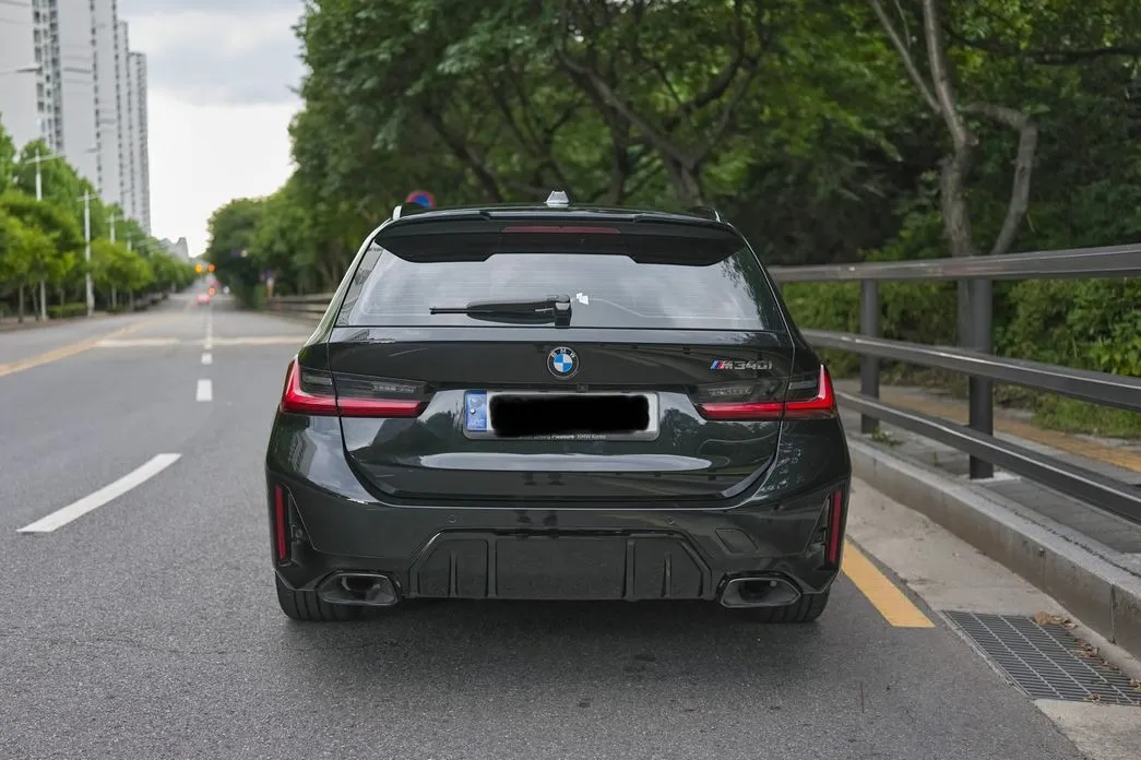 BMW 3-Series 2024 из KR, фото 5