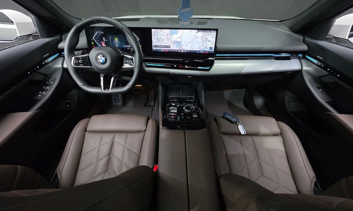 BMW 5-Series 2024 из KR, фото 9