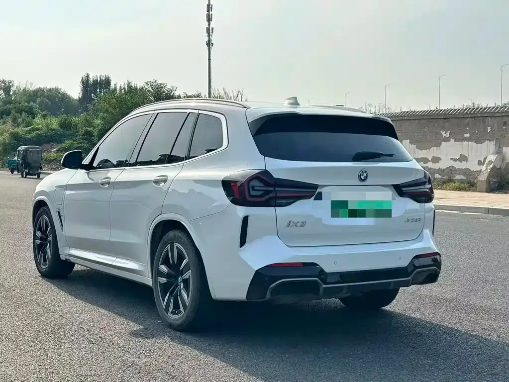 BMW iX3 2024 из CN, фото 3