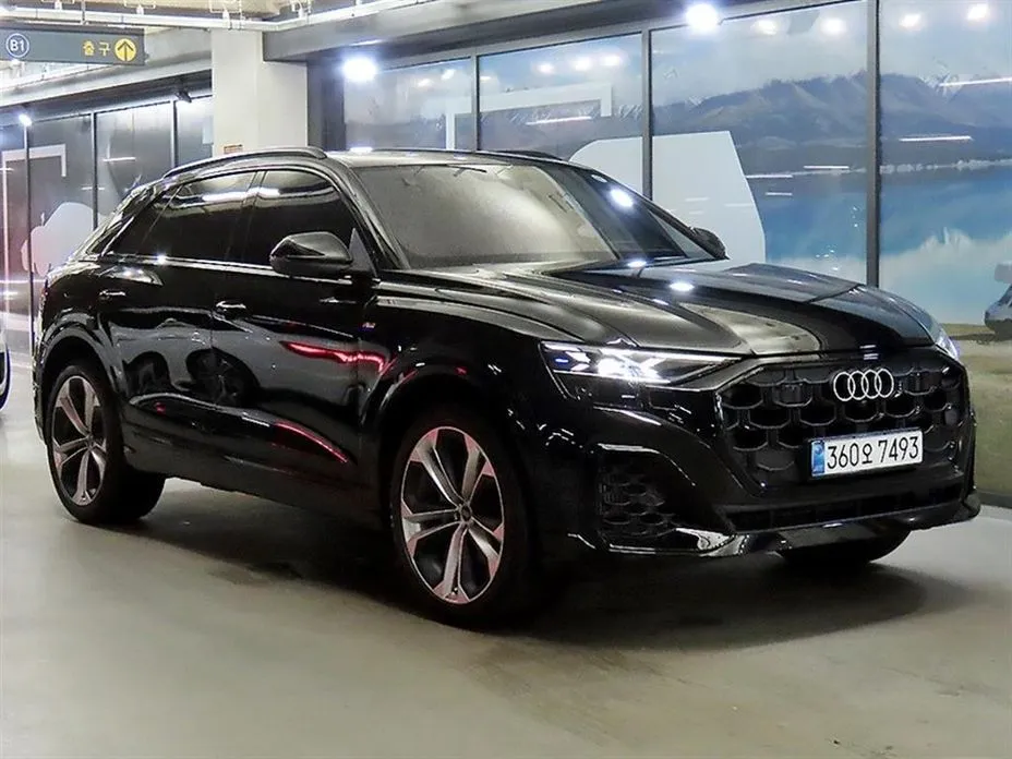 Audi Q8 55 TFSI Quattro Premium 1
