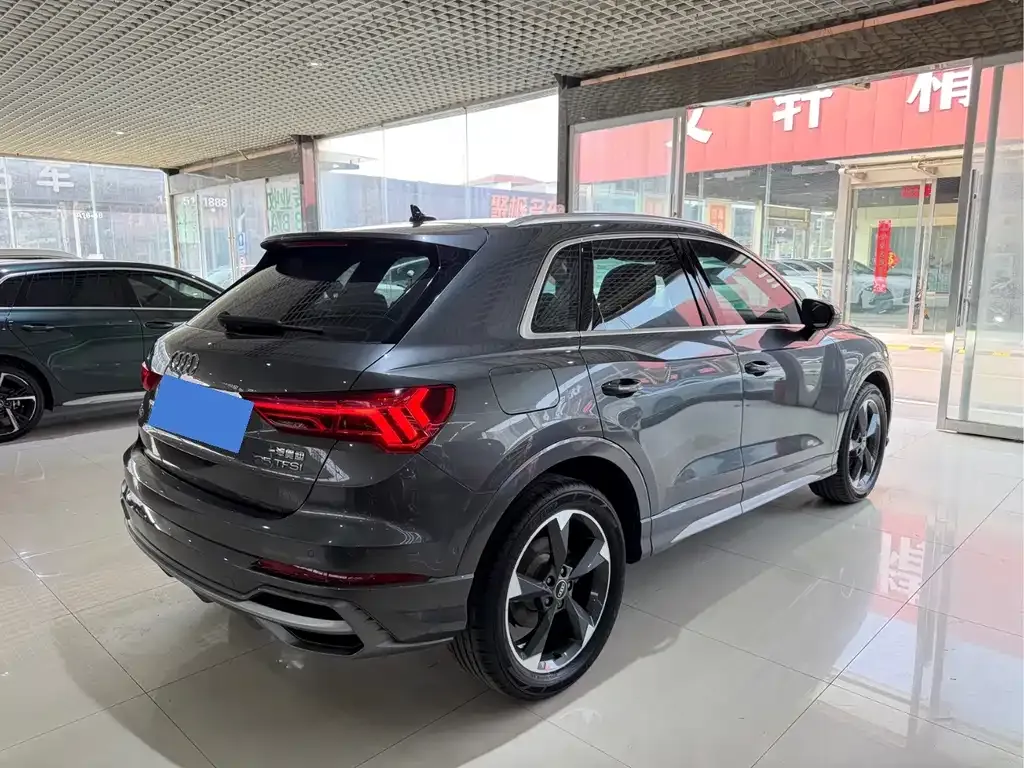 Audi Q3 — фото 5
