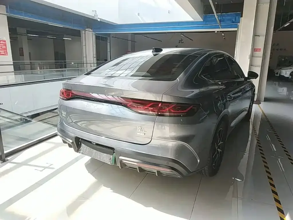BYD Qin L — фото 10