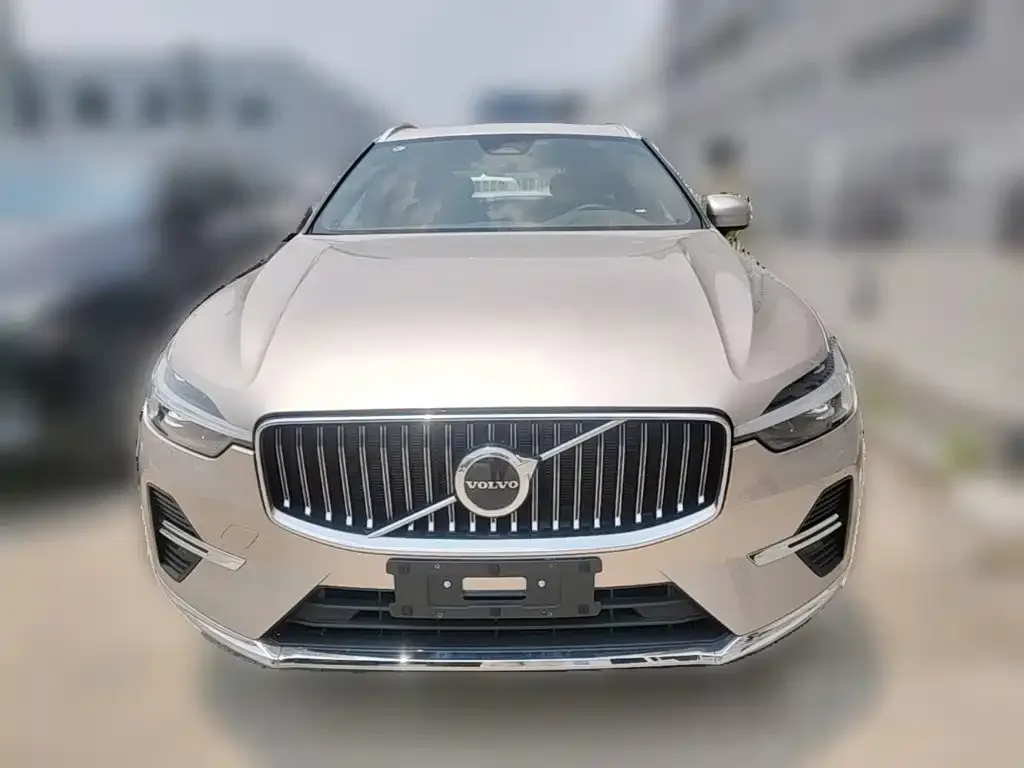 Volvo XC60 — фото 2