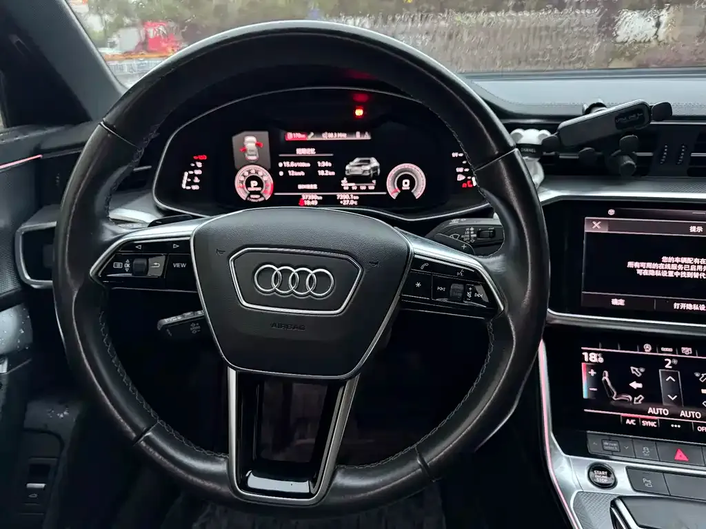 Audi A6L — фото 6