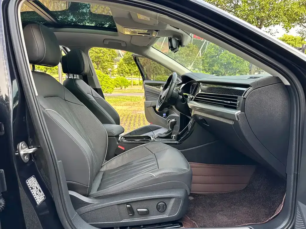 Volkswagen Passat — фото 3
