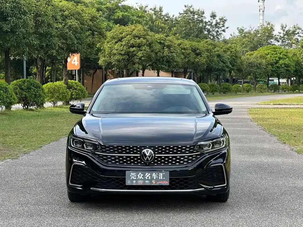 Volkswagen Passat — фото 9