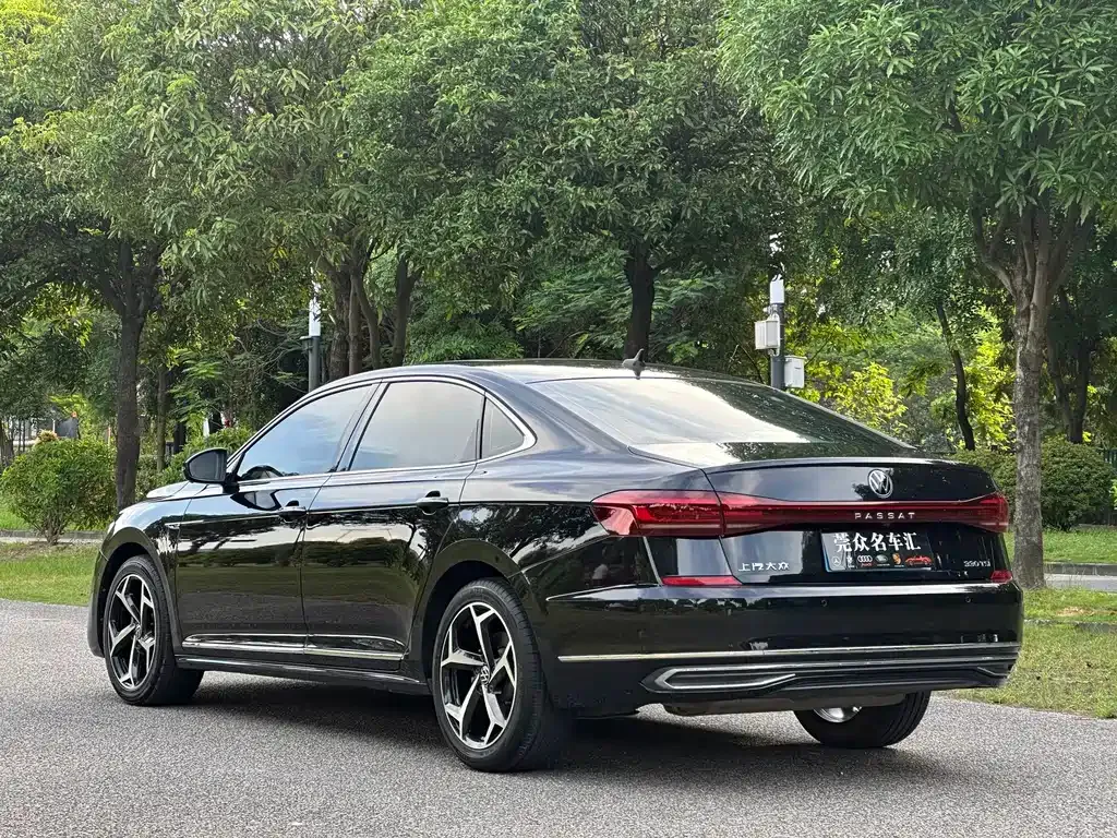 Volkswagen Passat — фото 6