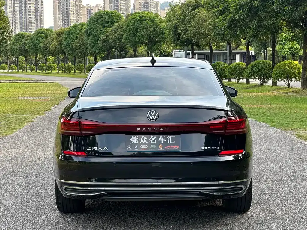Volkswagen Passat — фото 4
