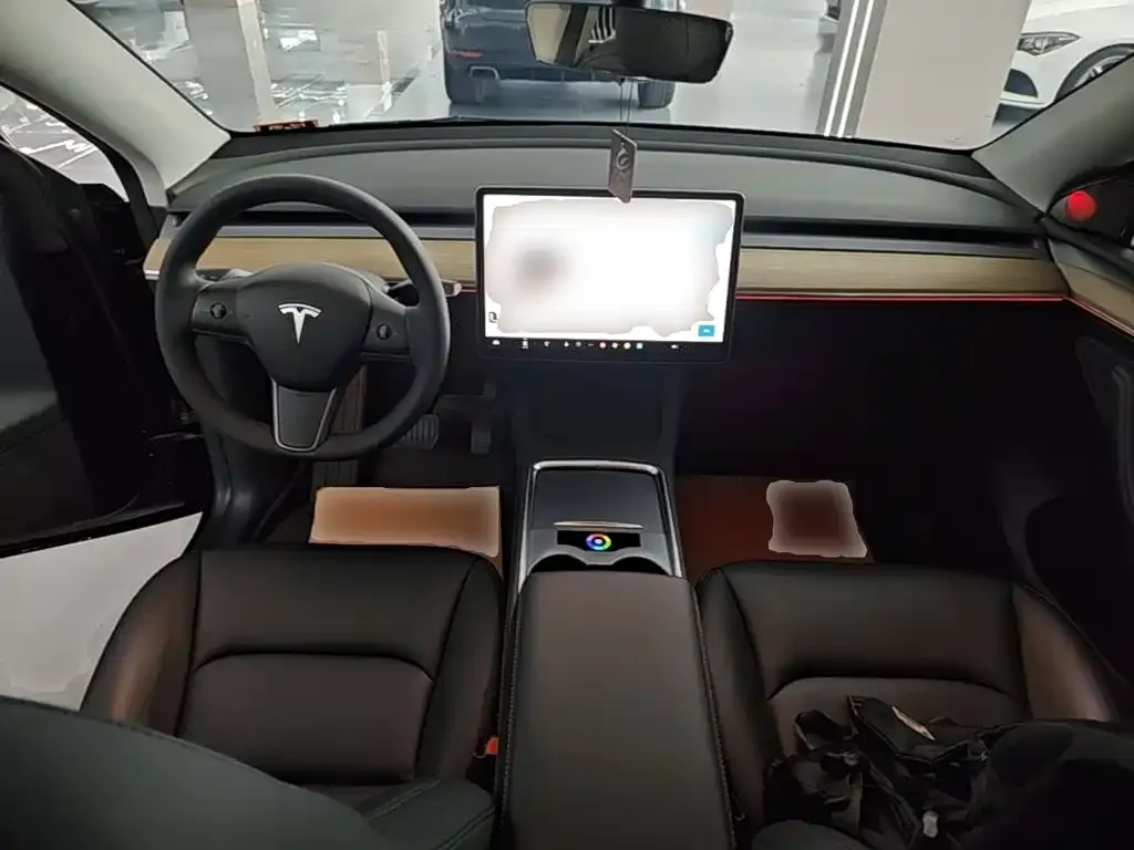 Tesla Model Y — фото 7