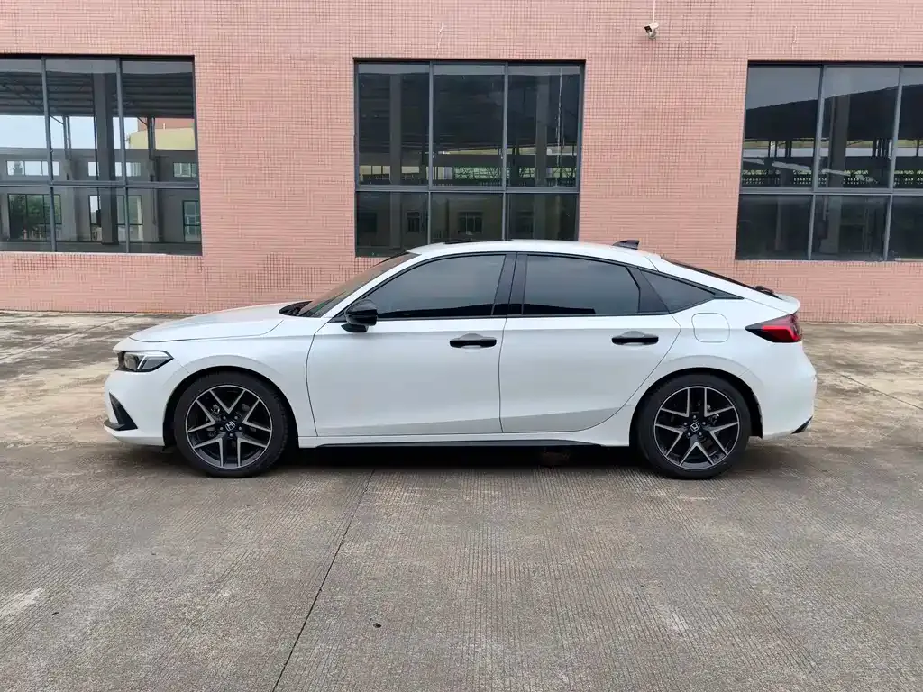 Honda Civic — фото 7