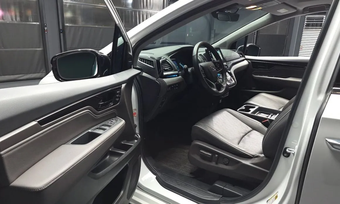 Honda Odyssey 2023 из KR, фото 3