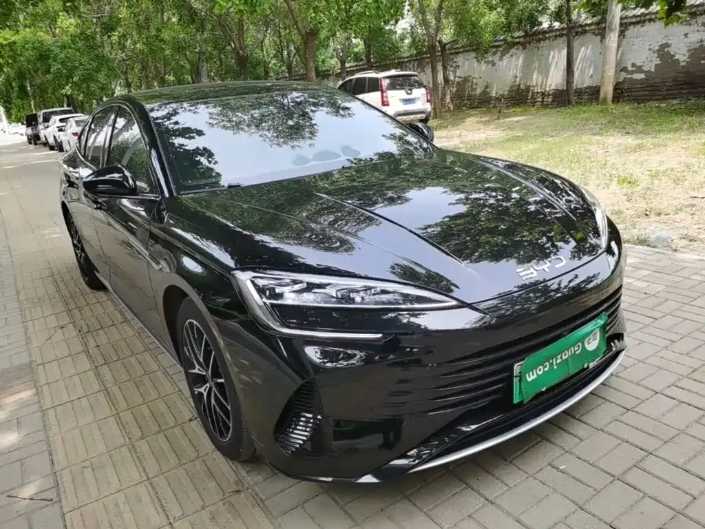 BYD Seal 07 DM-i — фото 9