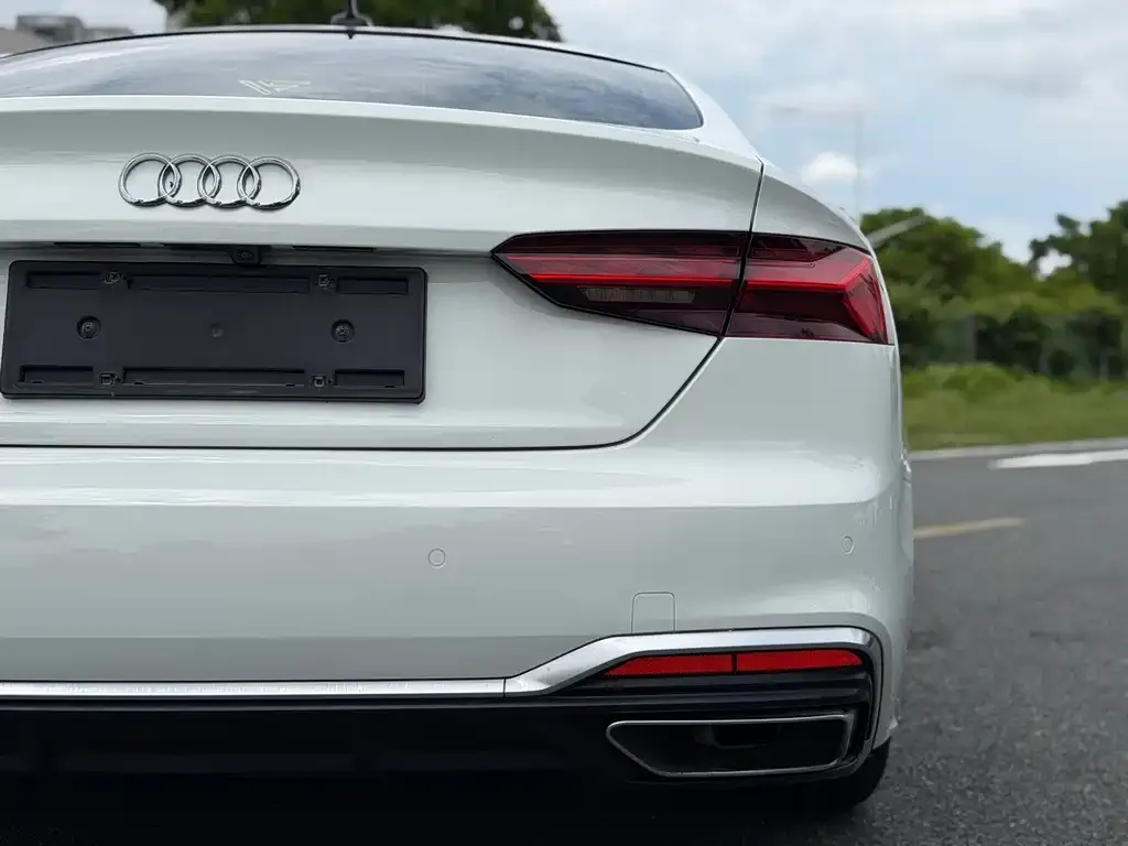 Audi A5 (Import) — фото 2