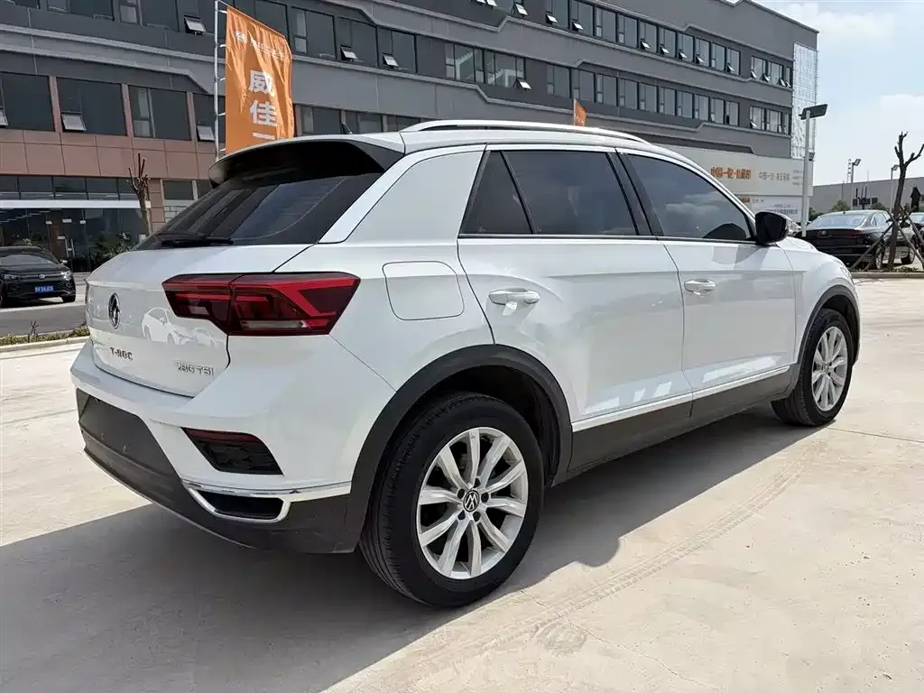 Volkswagen T-Roc 2022 из CN, фото 7