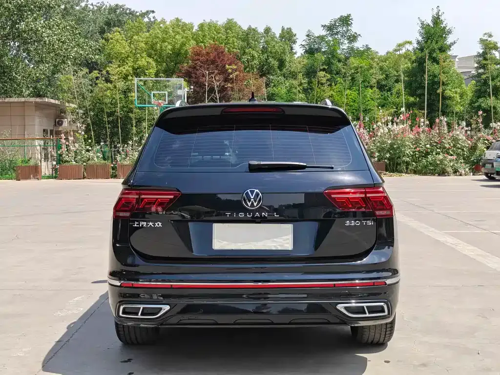 Volkswagen Tiguan L — фото 8
