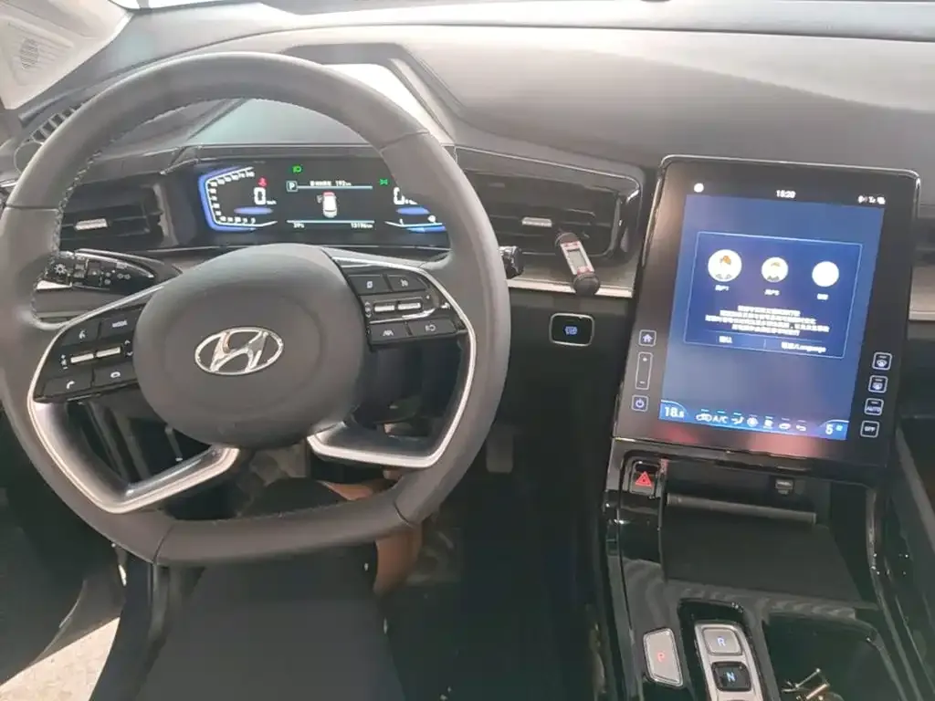 Hyundai Custo — фото 3