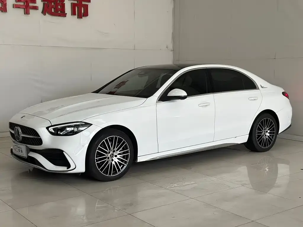 Mercedes-Benz C-Class — фото 1