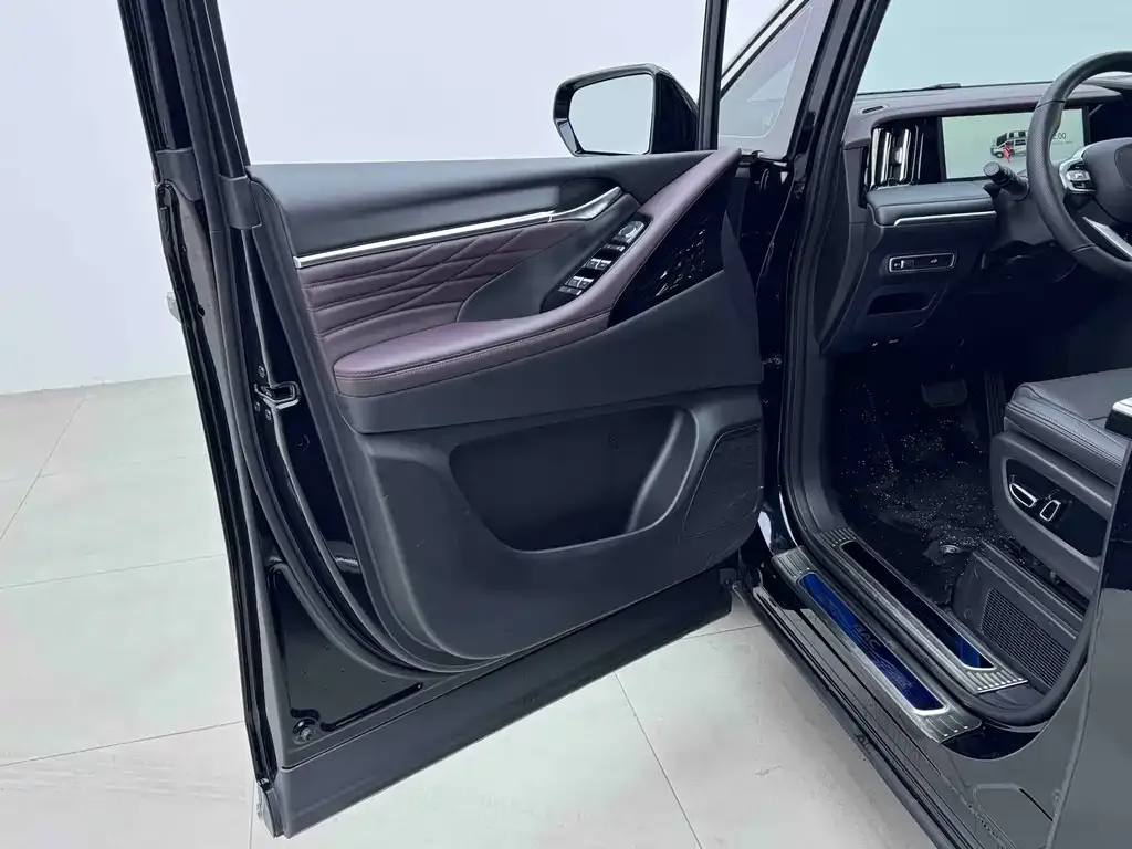 GAC Motor Trumpchi M8 — фото 3