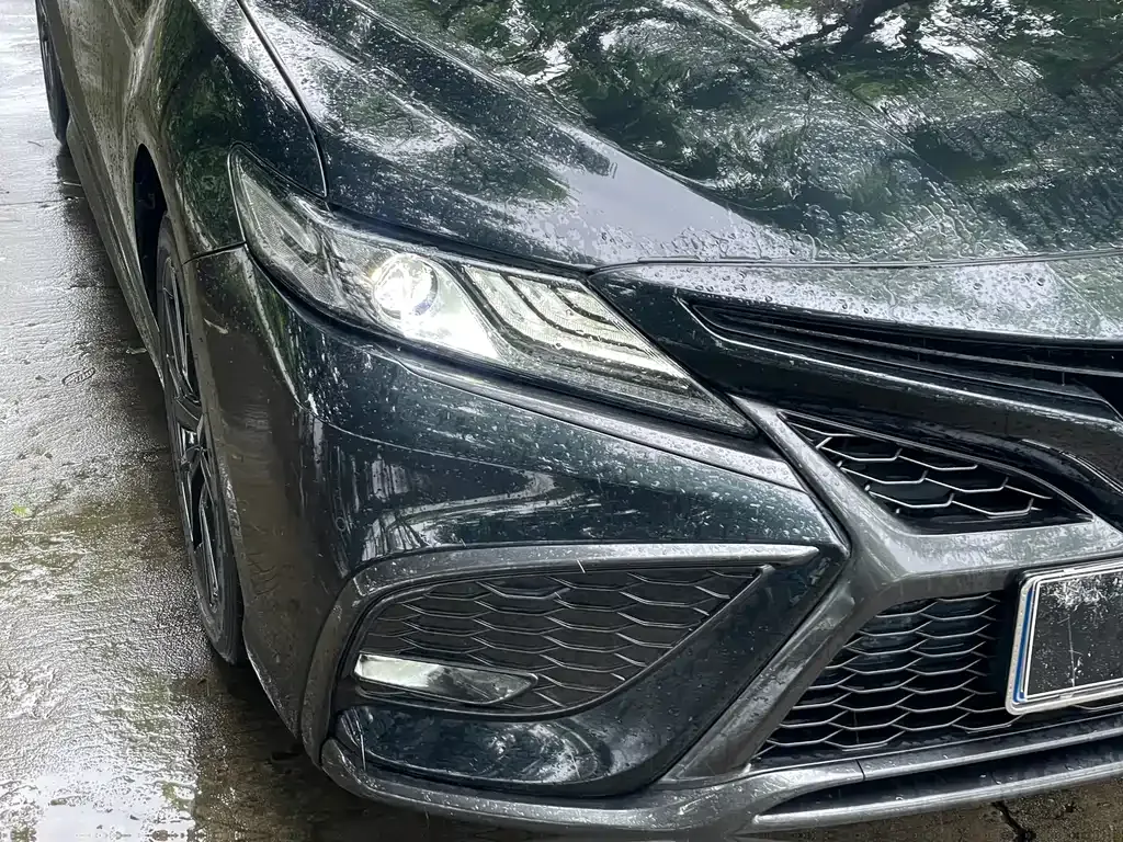 Toyota Camry — фото 8