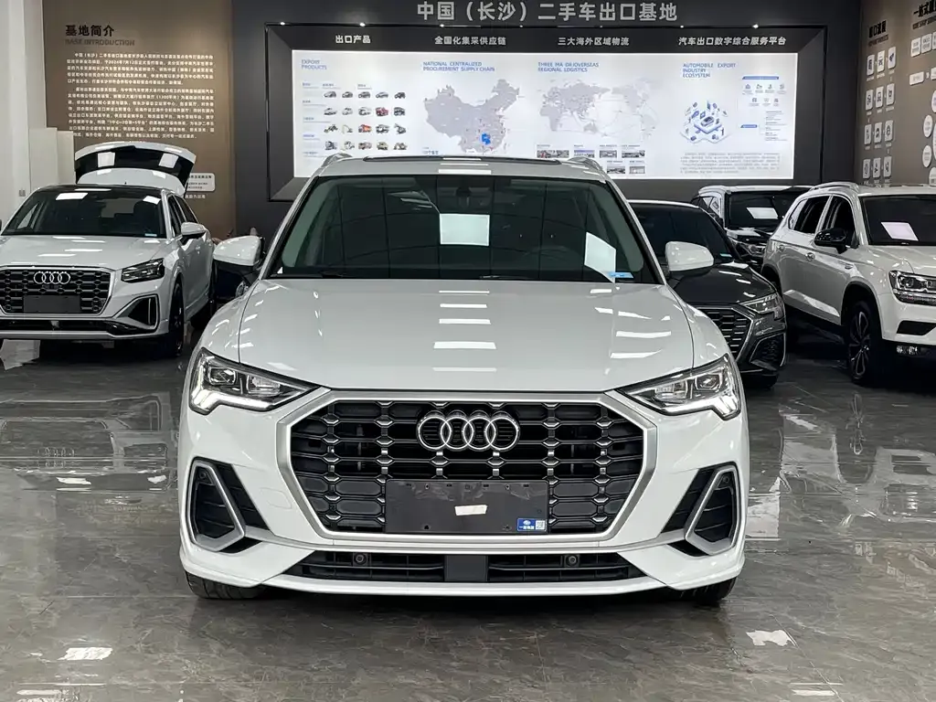 Audi Q3 — фото 6