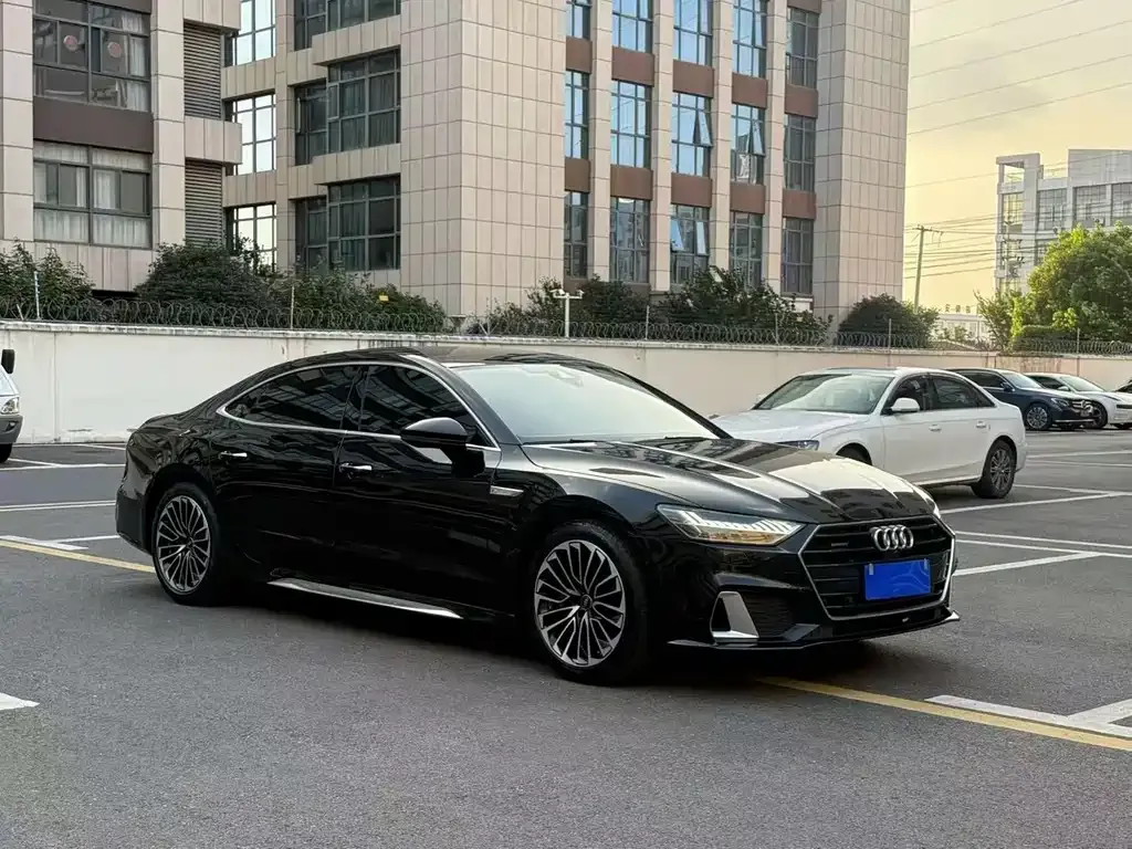 Audi A7L